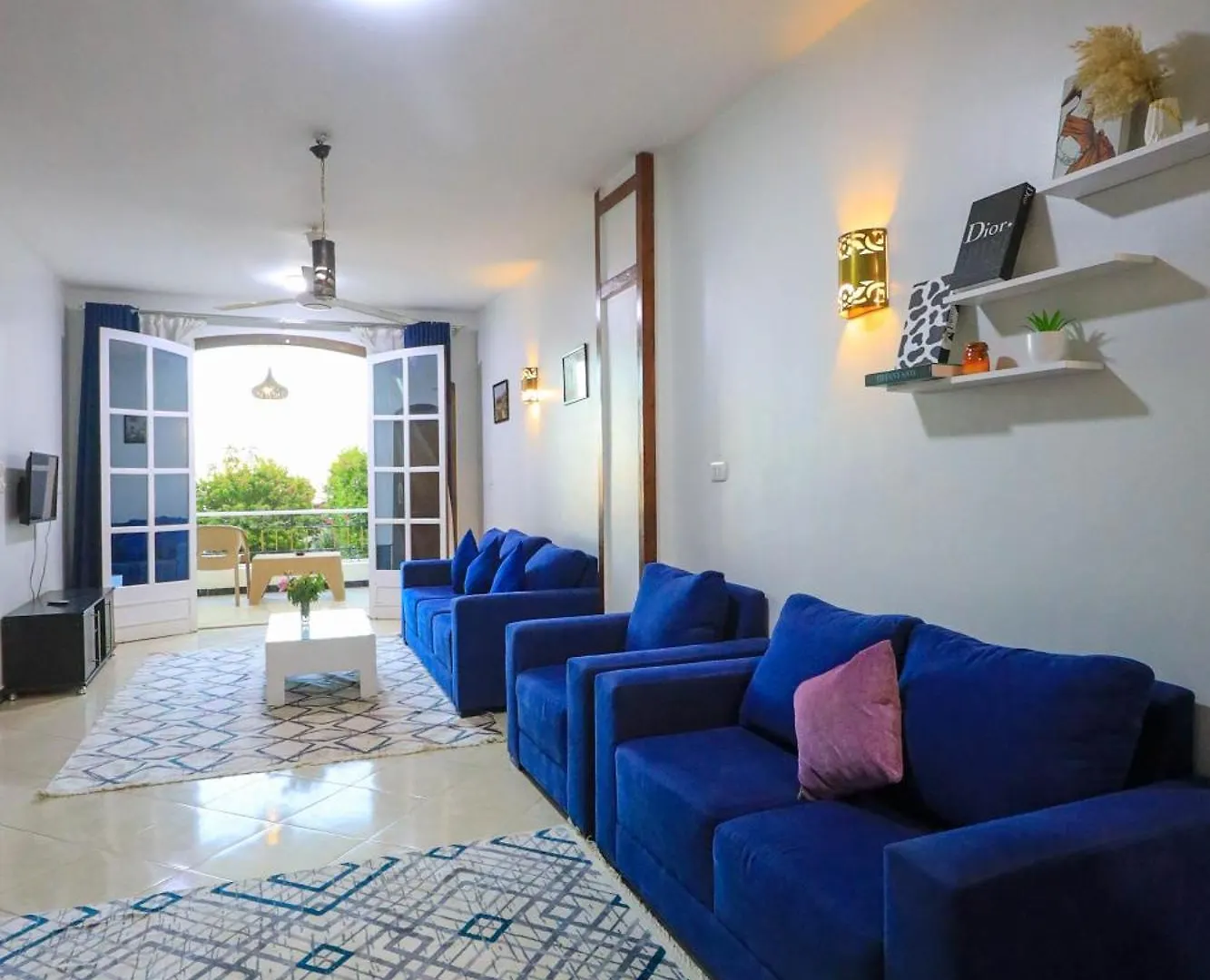 White House Apartments الأقصر 0*,